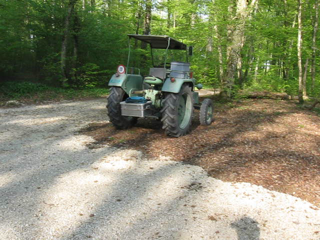 Traktor am 22.04.2016 Abends wieder repariert