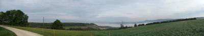 Panorama-Aufnahme aus der Sicht von der Spornegg bei Baldingen von Westen bis Osten