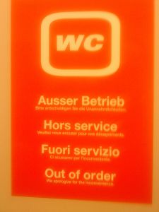 WC ausser Betrieb am 4.Mai 2013 um 6:52 Uhr in der S41 Richtung Winterthur