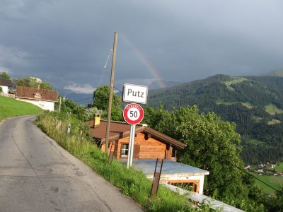 Regenbogen von Putz aus